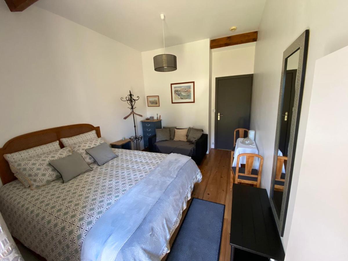 Bed and Breakfast Au Mas Retz De Jade Chauvé Zewnętrze zdjęcie
